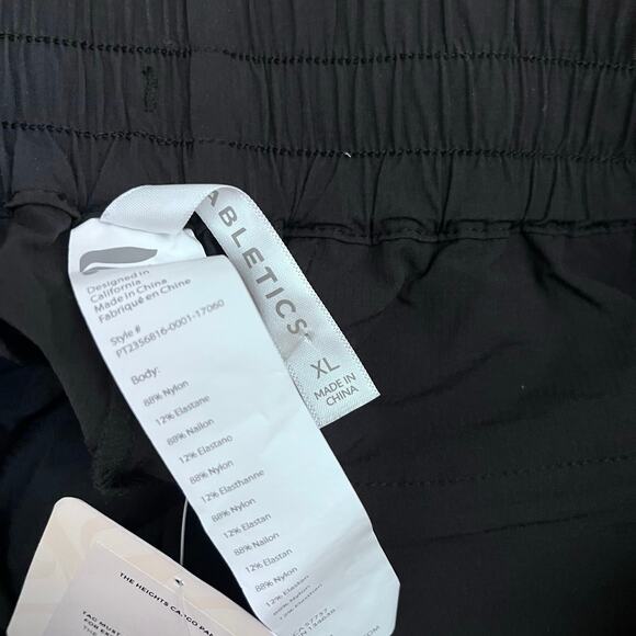 New Fabletics The Heights Cargo Pant XL Black Pockets Nylon NWT Athletic Workout - Picture 7 of 8
